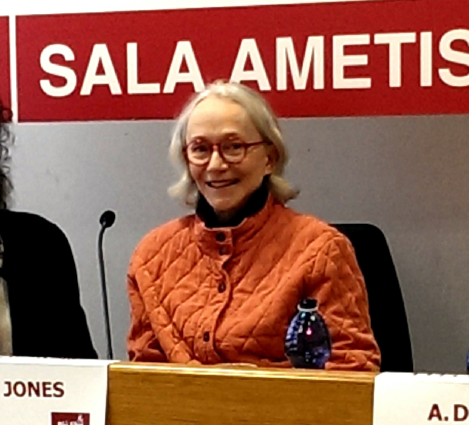 Marjorie G. Jones speaking in December 2013 at the 12th Annual Book Fair in Rome
